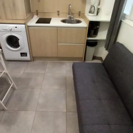 Ferienwohnung Le Marais Charm -Bright Studio With Elevated Sleeping Quarters Paris Exterior foto